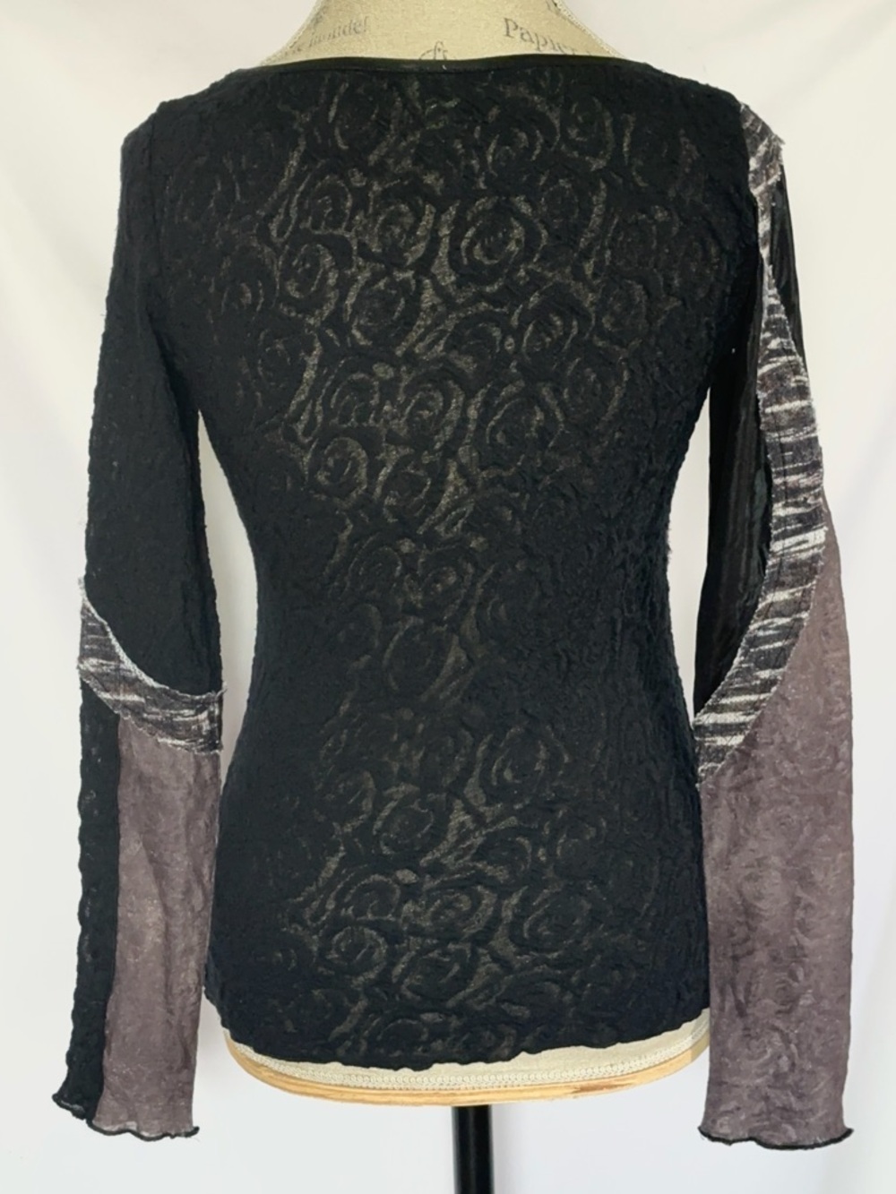 Adam Jacobs Black Geometric Blouse - Picture 4 of 9